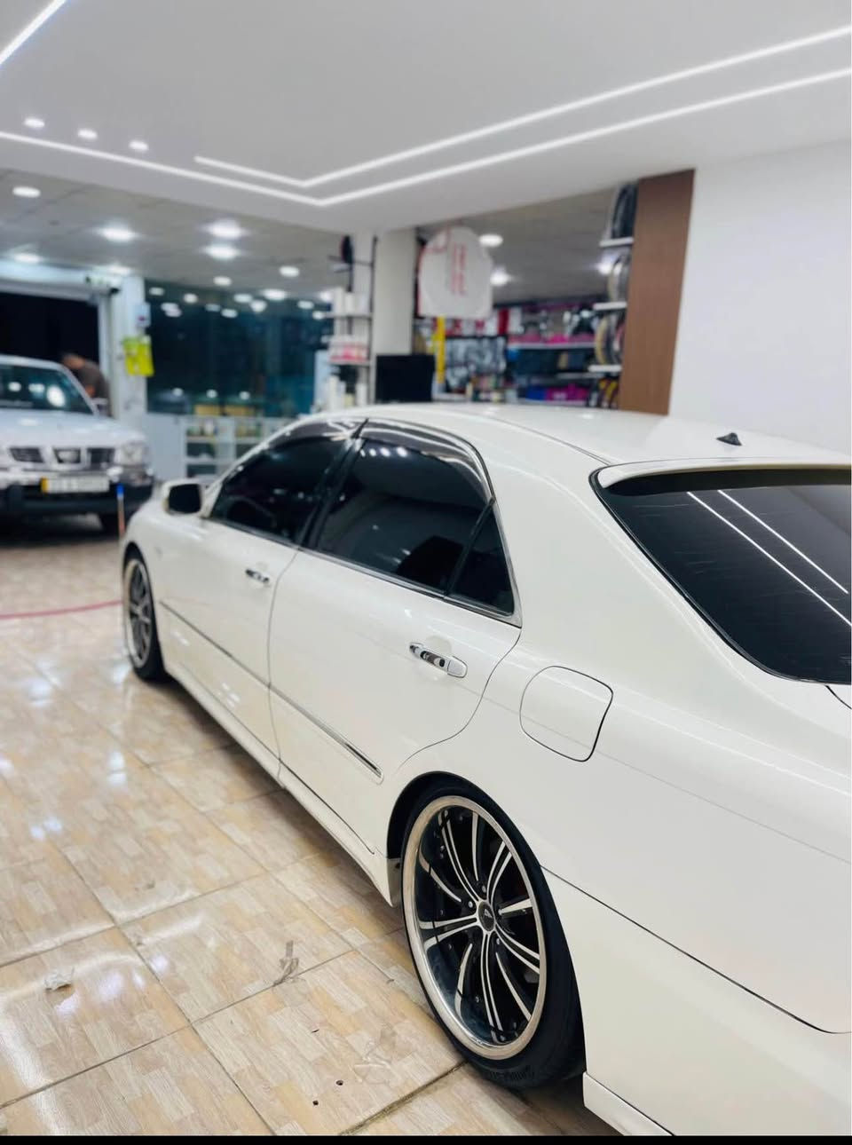 شاهینە كؤدي هه يه باركؤديشي وه رگيراوه 2005 بڕاوە بڕاوە بۆ فرۆشتن 🖤👌🏻
182 گير گه وره 3 دووگمە ئەتڵەت فؤرميكا سور 
سوکان كاربا 
ناوچە کوێر ئاوێنە کارەباو شەفتە
کوشن کارەبا سوکان ڤۆلێۆم شاشە 
ویلي ٢ سايز چوار تایەی لۆک 
سەقفی شوشە 
سەقف بۆیاخ بەشەرت 
داعمو لێدراوی نییە 
کەڤەر گۆڕای بەشەرت 
هەموو گیانی بەشەرت 
گێڕو مەکینە بەشەرت تەقەو رەقەی بەشەرت 
هەموو گیانی بەشەرت 
 کامل جاهیزە تەبرید ساردو گەرم بەشەرت هەمووی ئیش دەکات گڵۆپی ناو گێچی هیچ پێنیە کامل هەموو گیانی مەسرەف کراوە هەمووی جاهیزە و بەشەرتە 
سحري 53 گه لاو مجاليكي برايانه بۆ زانیاری زیاتر پەیوەندی بکە لە خزمەت دام شوێن ته كى ***********ڤایبەر و وەتس ئاپیش Singapore
