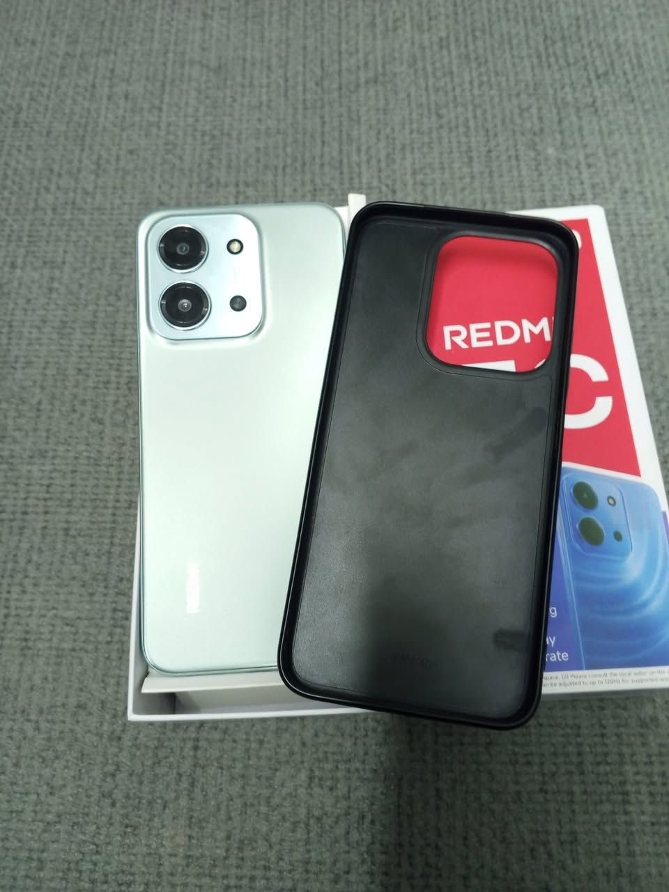 السلام عليكم
تليفون ريدمي (Redmi 15C)
لونه الأخضر النعناعي
المواصفات 
بحجم الشاشة 6.9 
الذاكرة العشوائية (الرام): حتى 16 جيجابايت (مع الذاكرة الافتراضية)
ذاكرة التخزين الداخلي
256 جيجابايت 
الكاميرا الخلفية بدقة 50 ميجابكسل (مزدوجة بالذكاء الاصطناعي)
البطارية بسعة ضخمة 6000 مللي أمبير 
دعم الشحن السريع بقوة 33 واط
مستخدم فقط اسبوعين مكاني بغداد حي جميلة 
السعر بـ ١٨٠ وبي مجال بسيط 
تواصل خاص او على الرقم
***********
***********
