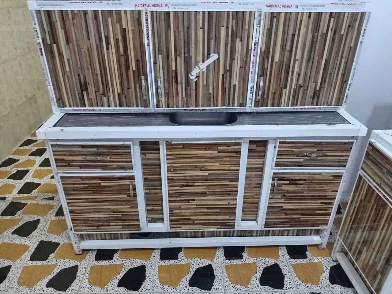 كونتر 4قطع تفصال نضيف مكاني كوت ***********
