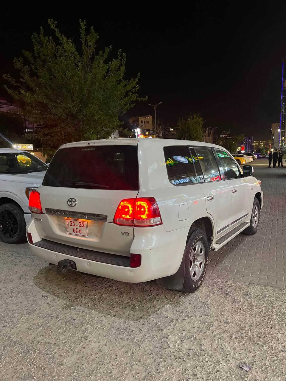 وەنەوشەى GXR2010 فوله V8 4.7 سەيارەكه پاك و جوان و تازه ماوەتەوه ١٧٣ هەزار روشتوه كودى ئاسايشى بوّ كراوه سه ياره كه هى مه عره زنيه هى مالى خوّمه حيزام بوياخه له سهر ساقى بيّجكَه سەقف كَيّر ومه كينه به شەرت ٤ تايەى تازەى له زيّره بيّ مه سرەفه مالى دوّسته سعرى 183 كَەلّا و مه جاليّكى
كەمى تيدايه سە یارەکە هی دوبەیەو کراوە بەفول عادی رەقەم تەلەفون *********** السليمانية, العراق
