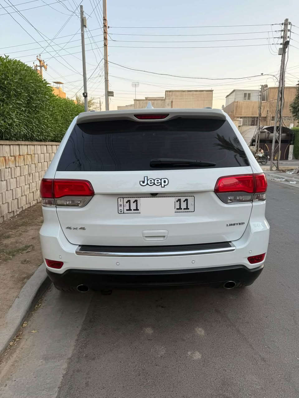 السلام عليكم جيب كراند شيروكي خليجي لمتدد 2019 فول مواصفات
فور ويل 4*4 بونراما كشن كهرباء و خزن ميموري وجلد كريمي تدفئه وتبريد حساسات امامي خلفي شاشة جبيرة درايف مود مري كهرباء اوتو ستوب تشغيل عن بعد تبريد قطعتين دبل اكزوز تدفئه استيرن بيها هواي مواصفات بعد ماشية 86 الف ميل 
السعر : 248 $ 
بغداد المنصور
***********
