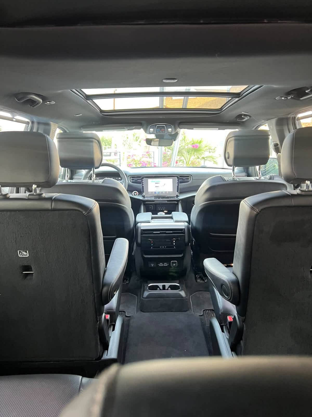 من رخصة الأدمن
السلام عليكم 2024 JEEP WAGONEER, SERIES II
فوول مواصفات .. حادثها مرفق مع الصور 
تصليح درجة أولى ع إيدي  
السيارة جاهزه بدون اي نقص..
مرقم شهداء بابل .. 
السعر المطلوب 290 $ وبيها مجال بعد المعاينة 
مكان السيارة بابل..
بقية التفاصيل الاتصال فقط لطفا ***********
