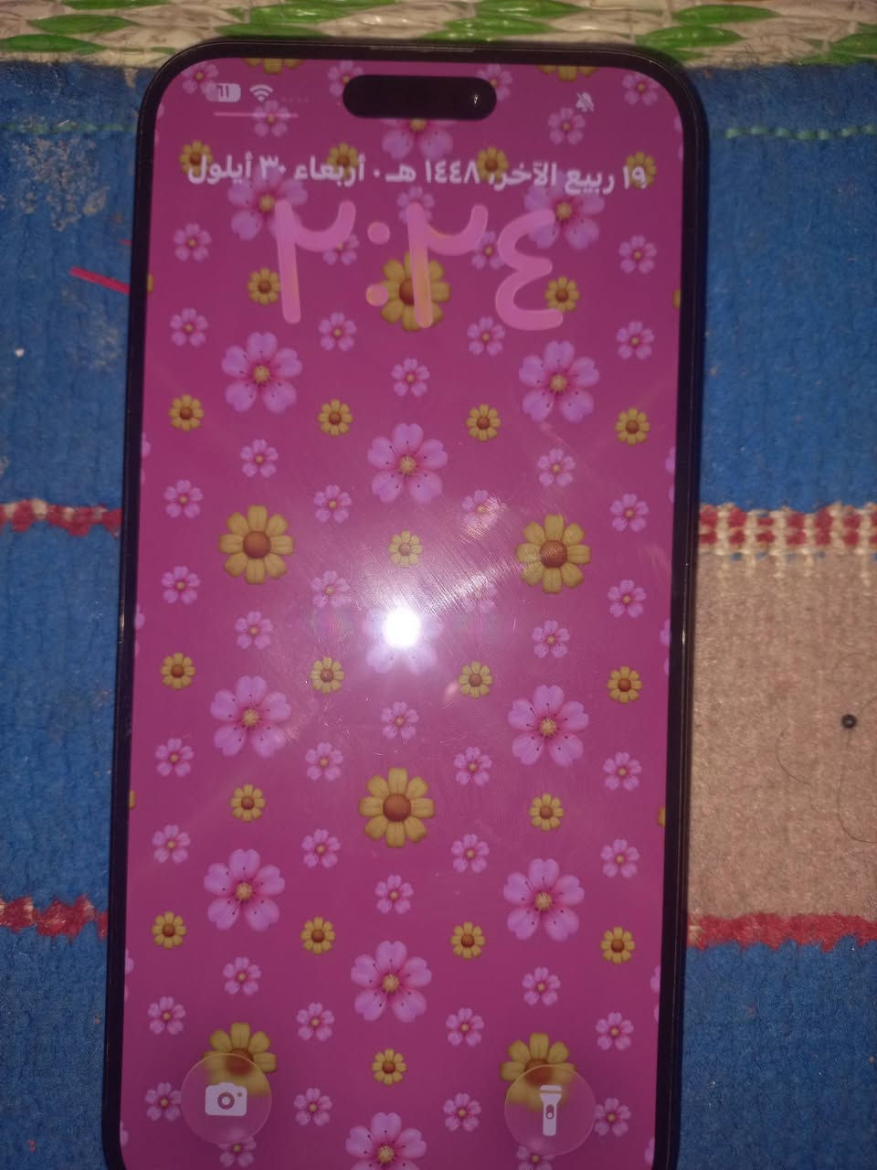 ايفون 15 بطاريه 88 ذاكره 256 مكفول من كلشي للبيع او مراوس مع 17  مع الفرق

