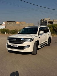 لاندكروزر • ٢٠١١ • رقم بغداد