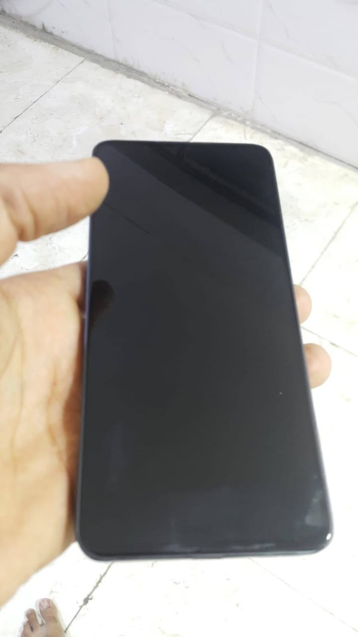 اوبو رينو 13  f 5g  ذاكرة 256 رامات 8 وقابلة للزيادة شبيه الايفون يدعم الاير دروب مستعمل بس نظيف وجديد السعر 500
للتواصل ***********
