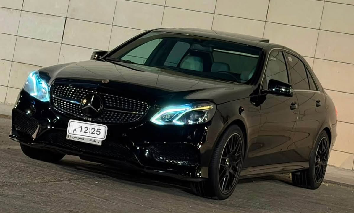 تحيه طيبه اللهم صلى على الحبيب محمد 
للبيع E350  V6 مارسدس 2016السياره اصل AMG  فول فول ماشيه 92 الف Miالسياره حادثه كلش بصيط خشوم جاملاغات وربع بنيد كشنات كهرباء خزن  شاشه ابلاديه  تحكمات ستيرن گير تعليك تحكمات شاشة برده خلفية كهرباء  فتحة سقف رقم بغداد تحويل ثاني يوم والسياره خير من الله وبلعافيه عل ياخذه مكاني بغداد العامريه ***********
السعر 168$
