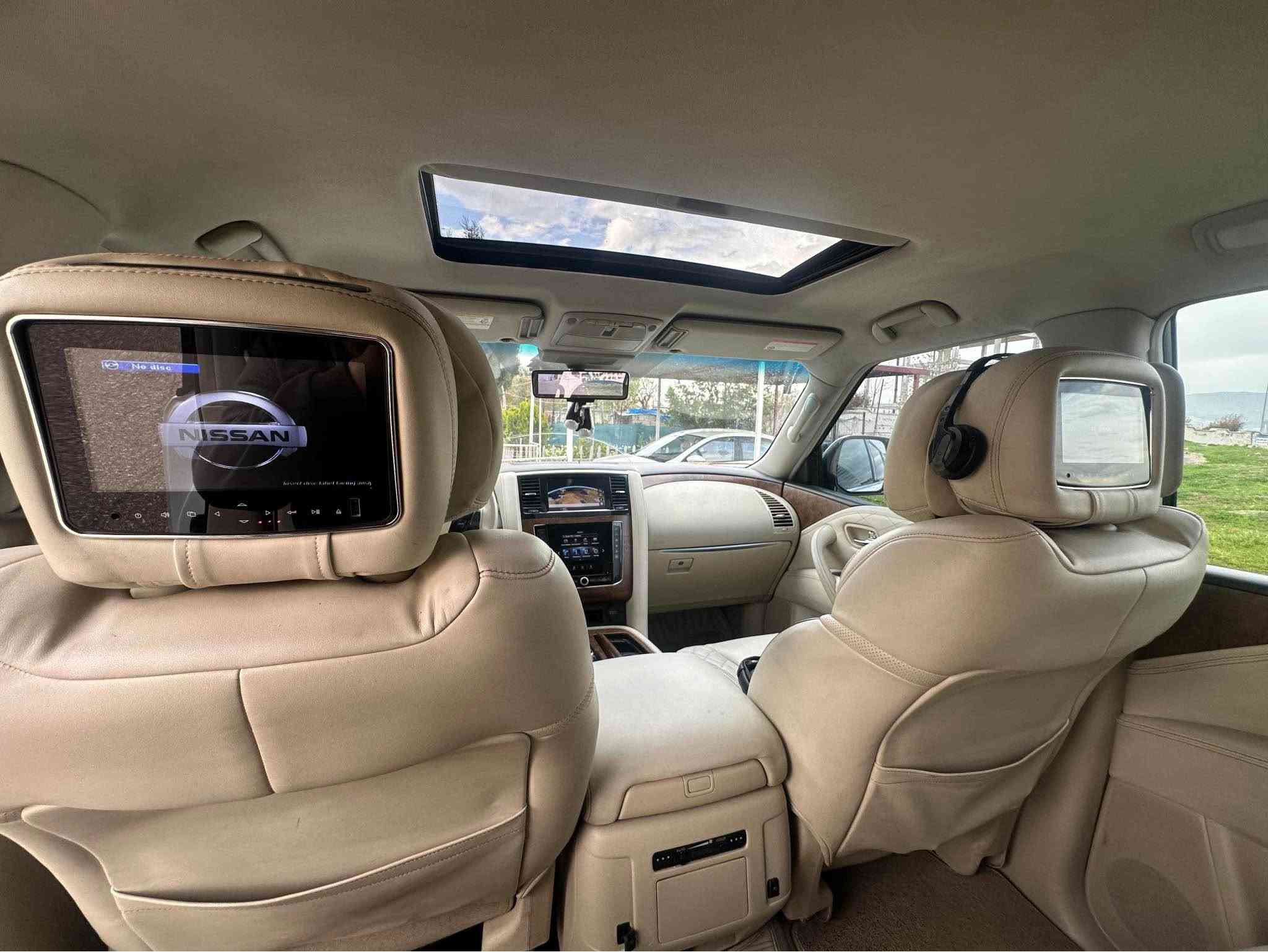 Nissan patrol 2020
***********
نیسان پەتڕۆل ٢٠٢٠ تیتانیۆم V6 دەرەجە ٢ موحەسەن تەنەفوس تەبیعی بێ تۆربۆ 
 فول فول مواسەفات 
سلاید 
سەلاجە
سنوق شەفت 
٥ شاشە و ئاوێنە کامێرا 
سەیارەکە ماڵی دۆستە 
گێڕ و مەکینە بە شەرت 
یەک چەمەلەخ و سێ پەڵە بۆیاخی بچوکی هەیە لەسەر شووخت بۆیاخ کراوە و یەک ساردیشی هەیە 
هەموو شتێکی بە شەرت 

سعری ٣٣٥$ و مەجال 

*********** السليمانية, العراق
