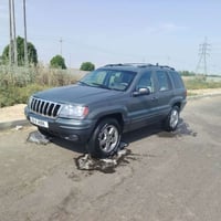 جراند شيروكي • ٢٠٠٤ • ٦ سلندر
