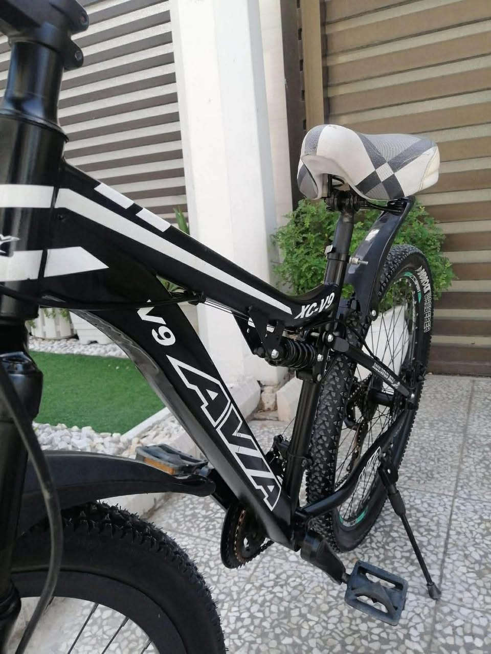 ***********
سعر 175بي مجال

