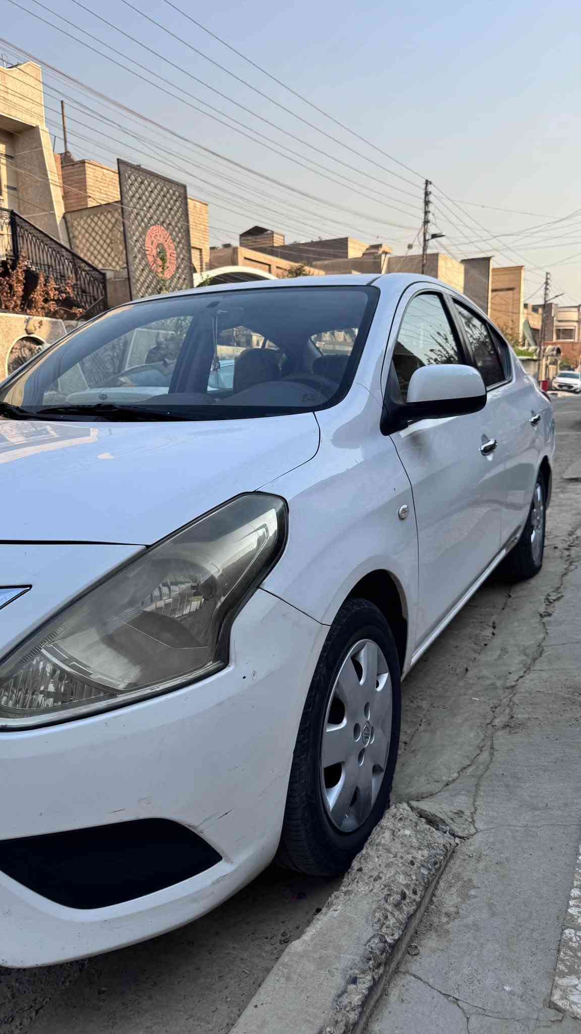 للبيع نيسان سني هندي 2021
كفاله من الصبغ ماشية 90km سيارة استخدام شخصي نضيفة بأسمي رقم بغداد دولي سنويه لغاية 2031 هزة جديدة و السيارة جاهزة مناقصها شي 
بيها فقط بارد بسيط في باب الصدر و جهه الدوسة خفيفة جداً 
العنوان بغداد السيدية 
السعر 105 و بيها مجال بسيط 
***********
***********

