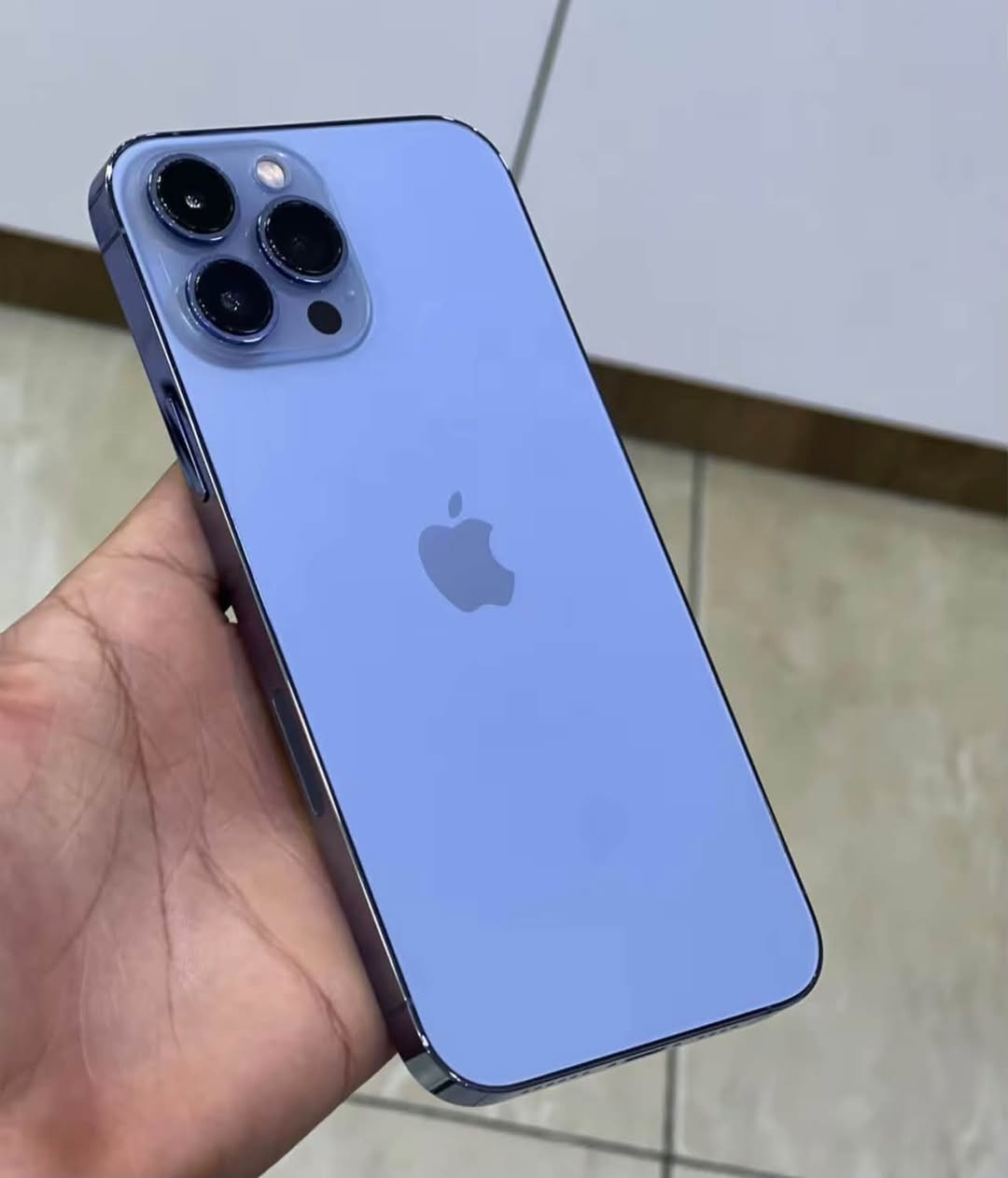ايفون🩵
ايفون 13 برو ماكس📱
الذاكرة 256 قيقا
حالة البطارية 83‎%‎غير مرفوع شرط
الجهاز امريكي اصلي كله وتر بروف 
السعر 🔥 🔥 تواصل***********
