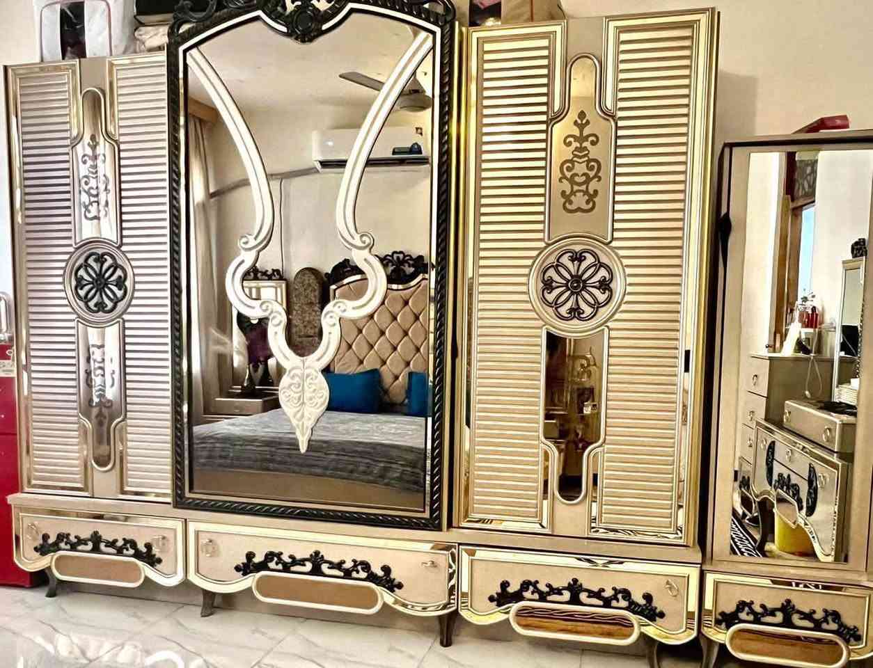 السلام عليكم غرفه تركيه نظيفه مثل ما وضح بصوره
سعرها 750 الف يردها يتصل ***********
