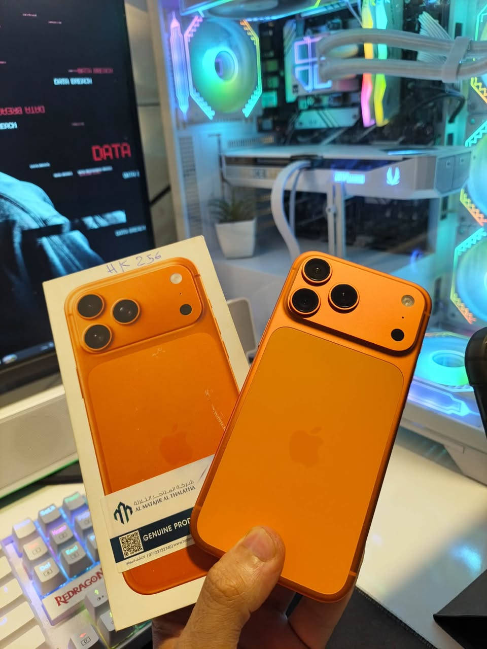🔥 للبيع iPhone 17 Pro max 🔥
📱 السعة: 256GB
🔋 نسبة البطارية: 96%
📶 يدعم شريحة SIM Card+شريحة الاكترونية 
نسخة / هونج كونج 
🧡 اللون: برتقالي مميز

✅ استخدام خفيف ونظيف
✅ مع العلبة + كيبل 
✅ بيع فقط 

💰 السعر: 1,700,000 دينار عراقي (قابل للتفاوض بالمعقول)

📍 الموقع: بغداد شقق الطالبية 

📞 للاستفسار والاتصال واتس او فون : *********** ✅

✨ حياكم الله، والجاد يتواصل.
