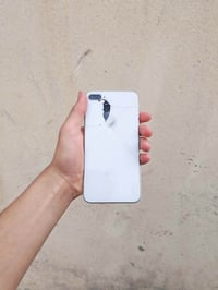 ايفون ٨ بلس • ٦٤ • بطاريه١٠٠