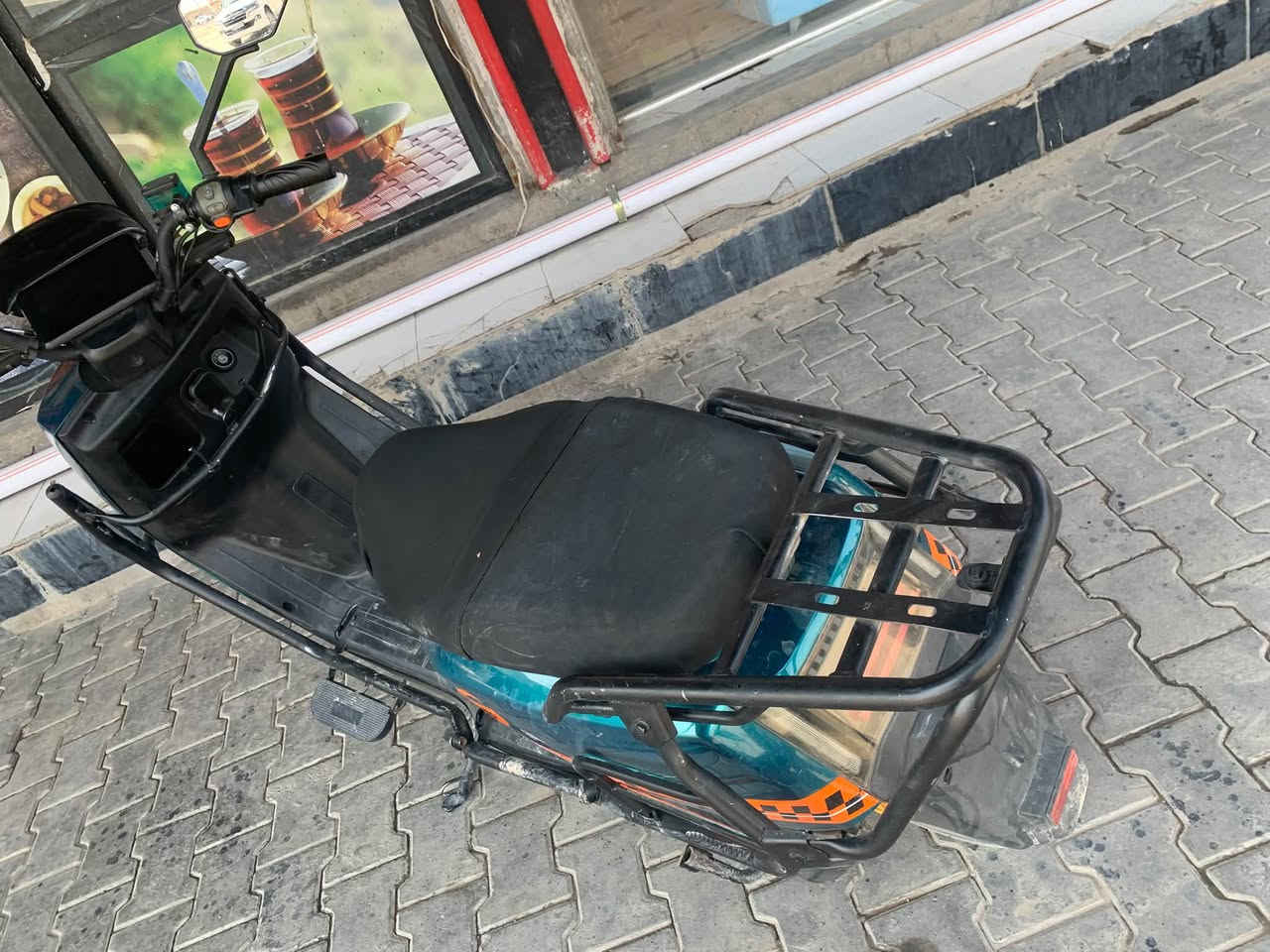 السلام عليكم دراجه شحن للبيع بسعر مناسب خاص
