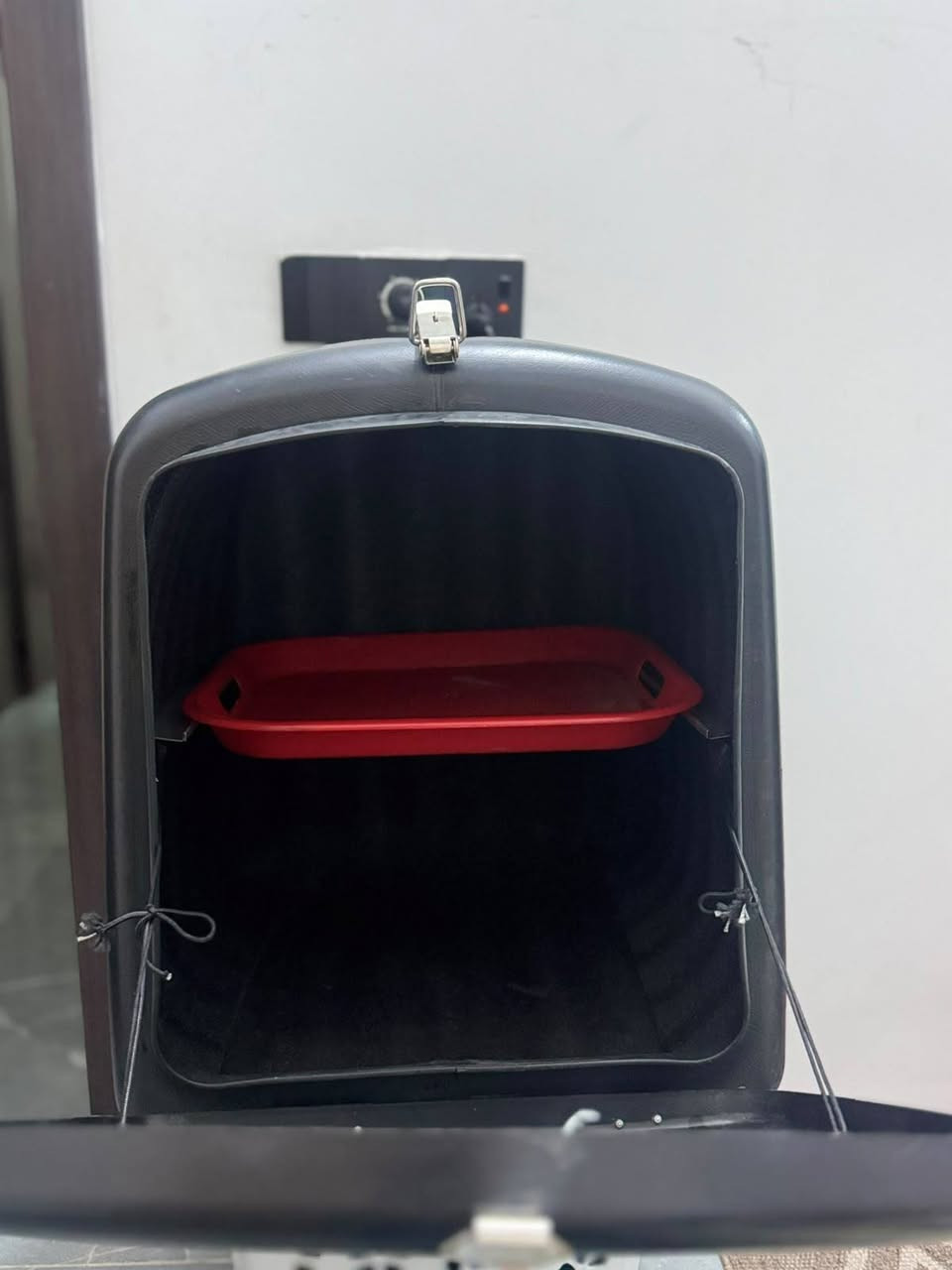 صندوك دليفري للبيع اكبر حجم جديد ما مستعمل مكاني بغداد الرقم *********** السعر 50

نص مكتوب في الصور:
- Football