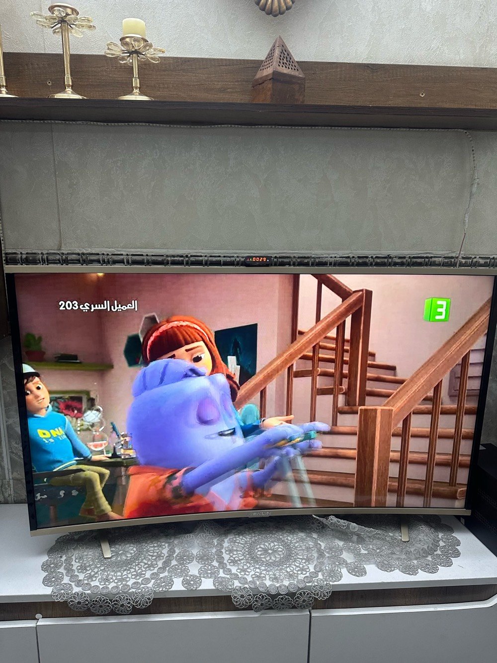 شاشة سامسونك بوصة 42 صنع ماليزي اصلي 3D/شاشة شنون 50 بوصة شاشتين بدون نت اخوان سعر 250 الف شاشتين ***********