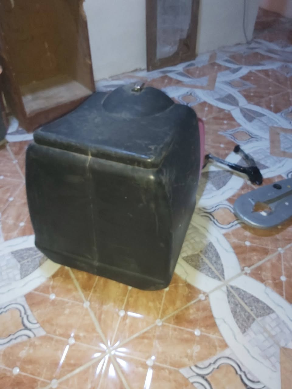 صندوك كبير • زنجيل • مستعجل