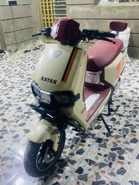 شحن • 6 بطاريات • 2000 واط