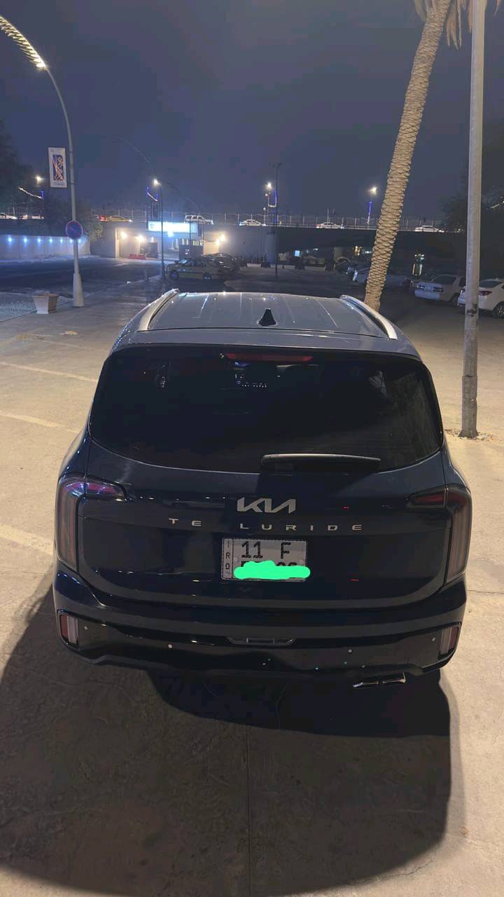 للبيع كيا تيلورايد موديل 2025 وارد امريكي بأسمي رقم بغداد نظيفه جدا مال جناي الحادث صندوق وجاملوخ ايسر الخلفي بدون ايرباك علفحص ويوجد بعض الخدوش البسيطه

📋 المواصفات:

* ✅ موديل: 2025
* ✅ رقم: بغداد
* ✅ اللون: ازرق چويتي
* ✅ الممشى: 6000 كم
* ✅ محرك 3.8 لتر V6 بقوة 291 حصان
* ✅ ناقل حركة أوتوماتيك 8 سرعات
* ✅ تشغيل عن بُعد (Remote Start)
* ✅ دخول ذكي (Smart Key)
* ✅ تشغيل بالبصمة (Push Start)
* ✅ فتحة سقف
* ✅ مقاعد جلد لون اسود
* ✅ تدفئة و تبريد للمقاعد الأمامية
* ✅ مقاعد الاماميه كهربائي
* ✅ شاشة معلومات وترفيه
* ✅ كاميرا خلفية
* ✅ حساسات أمامية وخلفية
* ✅ مثبت سرعة
* ✅ نظام المحافظة على المسار (Lane Keep Assist)
* ✅ تحذير النقطة العمياء (Blind Spot Monitor)
* ✅ تكييف أمامي وخلفي قطعتين فول بارد

💰 السعر: 345 ورقه وبيها توجيبه

📞 للاستفسار: ***********

سيارة نظيفة جداً، استخدام شخصي، جاهزة للفحص بأي مكان،