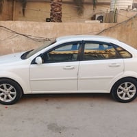 اوبترا • ٢٠١١ • نظيفة