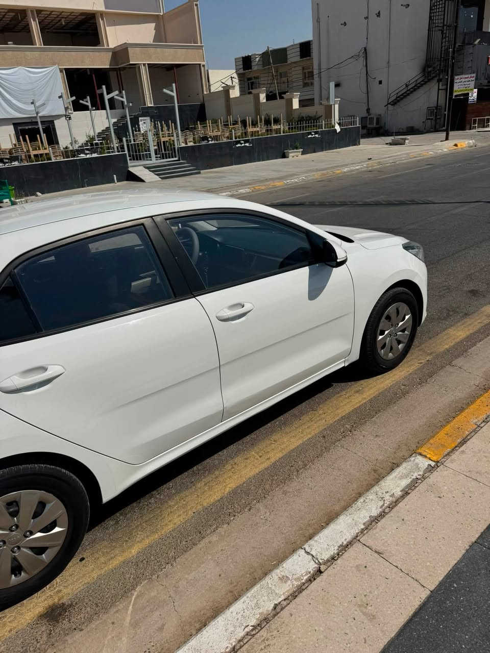 كيا ريو هاشباك موديل 18  خليجي بيها تبديل بابين بلاديات
سعرها 95 بيها مجال  
***********
