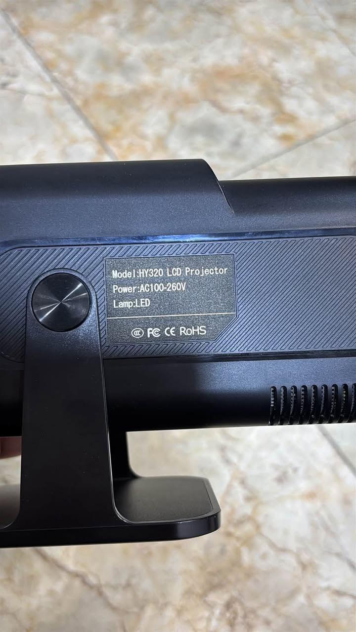 الماركة: Magcubic
الموديل: HY320 LCD Projector

مواصفات البروجكتر:
🔹 دقة العرض: Full HD 1080P
🔹 نظام التشغيل: Android
🔹 يدعم Wi-Fi
🔹 يدعم عرض شاشة الموبايل لاسلكيًا
🔹 منفذ HDMI
🔹 منفذ USB
🔹 تشغيل الأفلام والفيديوهات والصور
🔹 إضاءة LED بعمر طويل
🔹 مناسب للأفلام، المباريات، الألعاب والعروض
مع بردة عرض عملاقة

السعر 80 الف دينار عراقي مكاني بغداد البلديات
واتساب ***********
