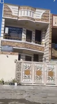 اعلان… رقم (329) للبيع… .للبيع  عقار طابقين( زنجيل علئ فرعين)  للبيع م...