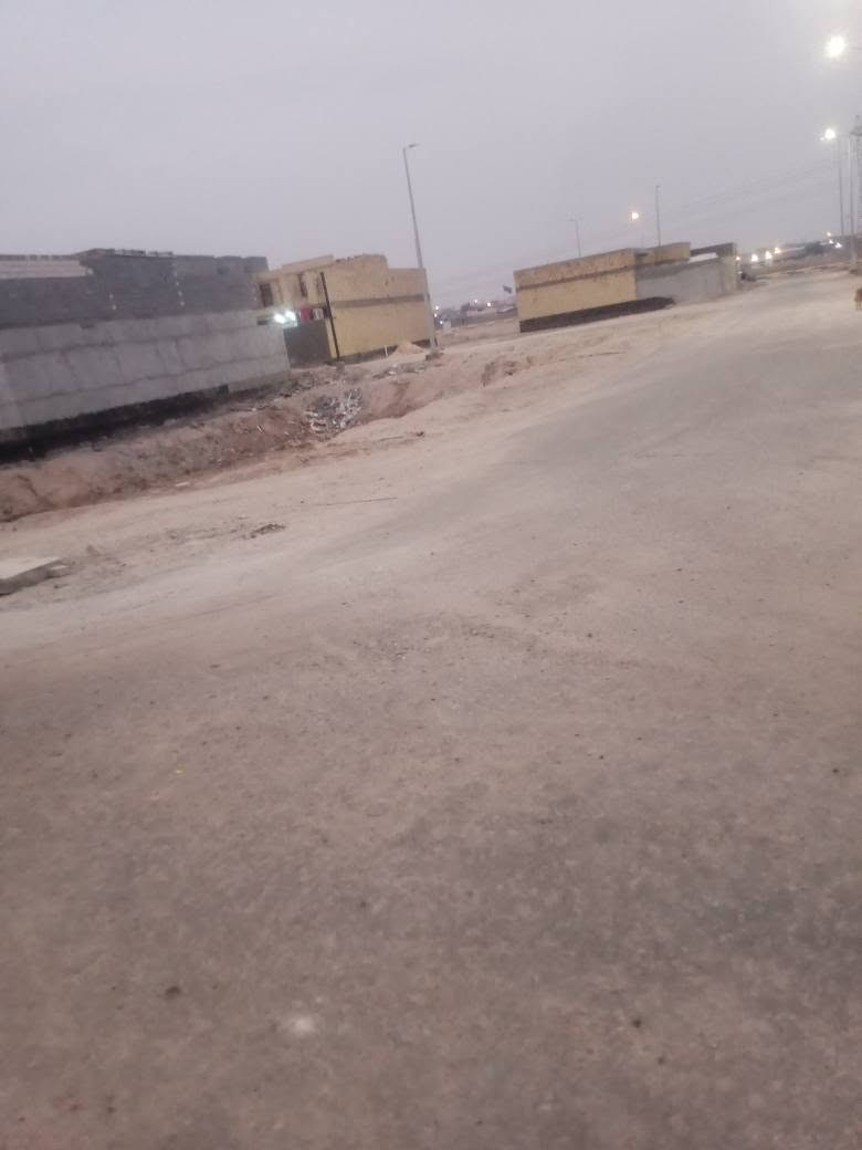 بيت للبيع مكان البصره طوبه ونخيله فراز الجامعة مساحه الارض 150 بناء طابوك جديد سعر 125
*********** البصرة, العراق
