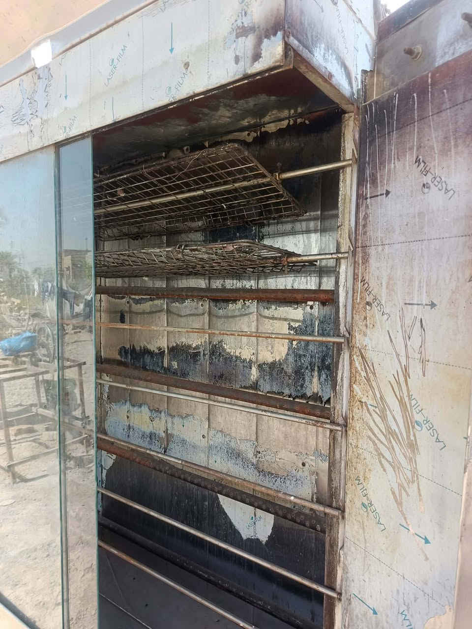 السلام عليكم شواية دجاج لبيع بعدهي جديده استعماله كلش قليل تجي وتشوف الاستفسار ***********
