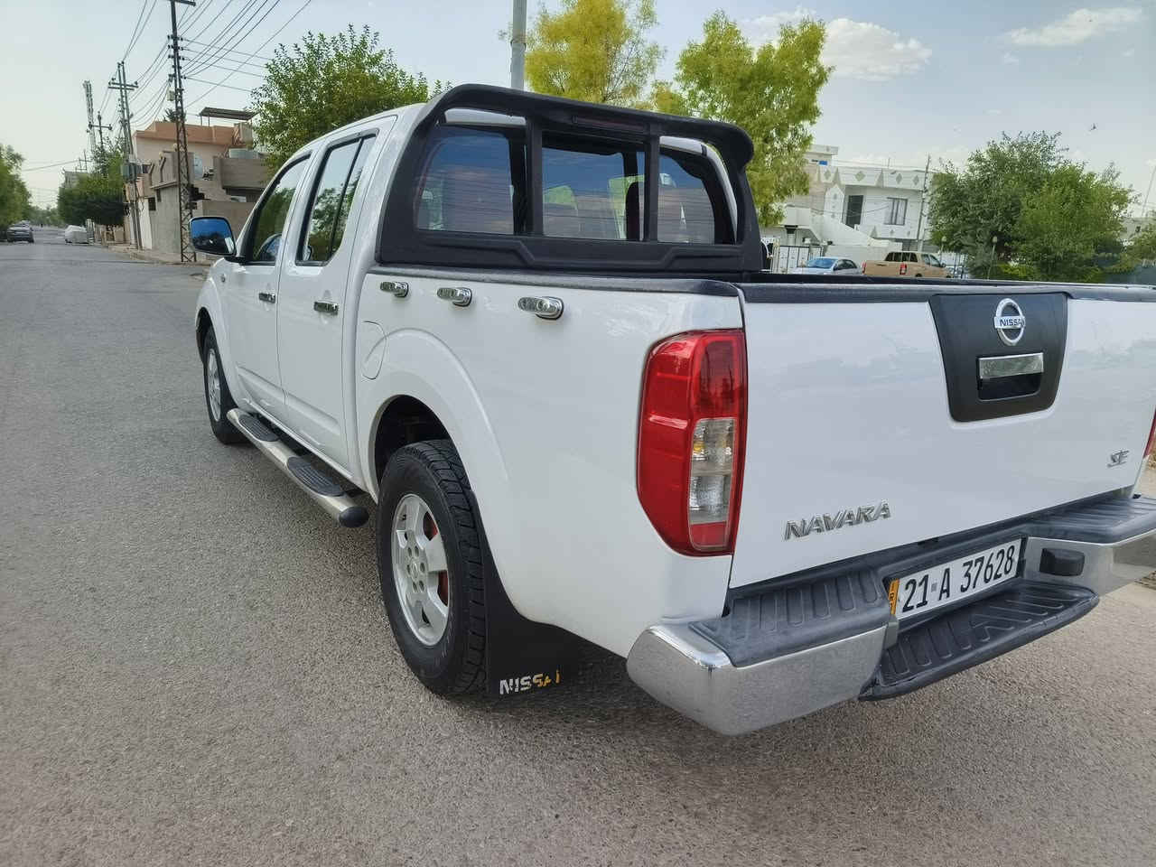 نیسان نڤارا2009
جاموئاوێنە کارەبای تەبرید ساردو گەرم بەشەرت دووپەڵەی بچوک بۆیاخی هەیە گێڕومەکینە بەشەرت  کارتی بەنزینی هەیەنرخی86گەڵا
***********
***********
