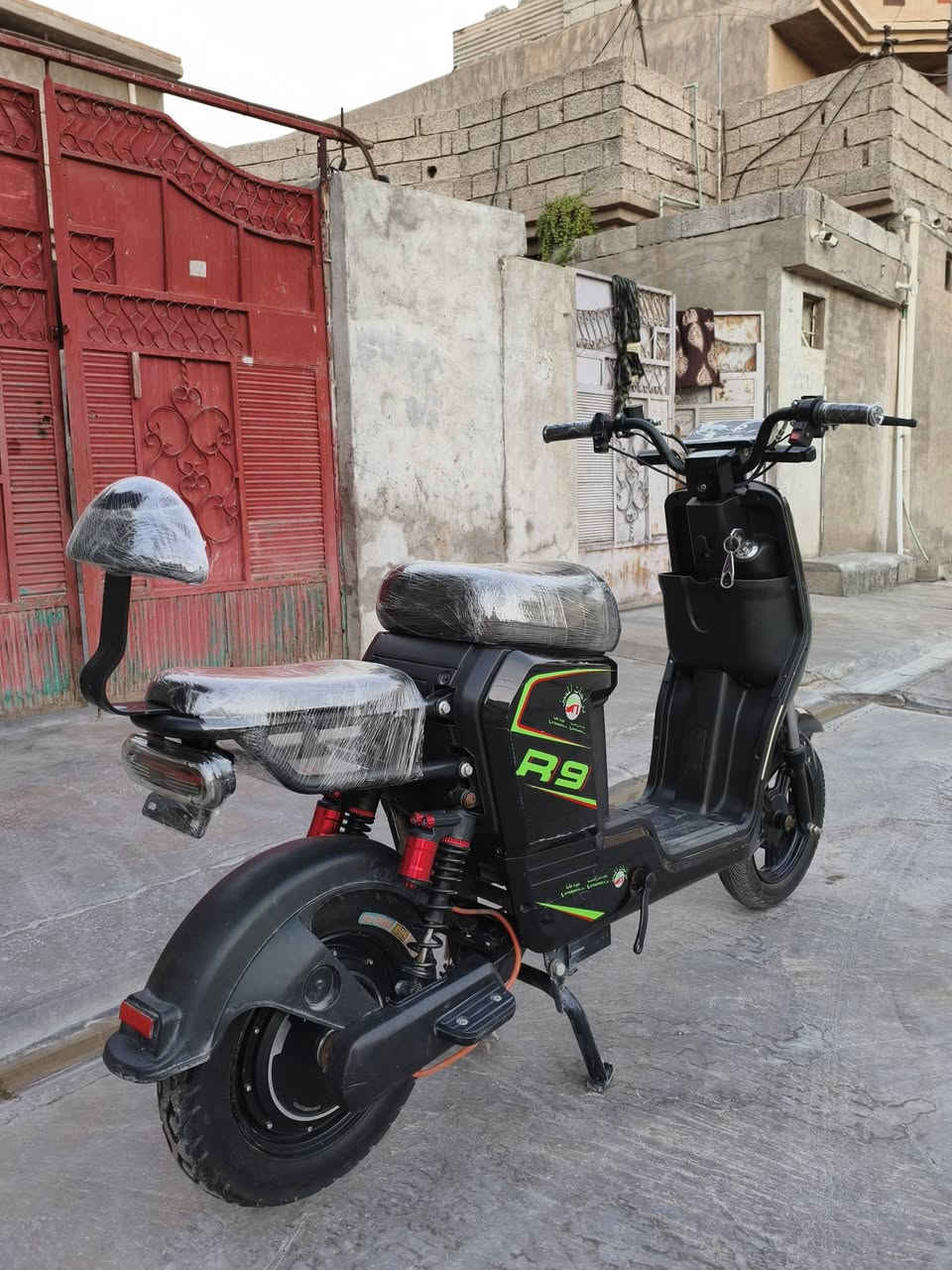 ماطور شحن 2026
R9
5بطاريات شرط فحص 
لايتات لد 
بريكات هيدروليك 
دبلات غاز 
سرعه99
سعر 425بي مجال 
عنوان ديالى جلولاء ***********
