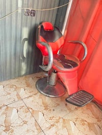 كرسي للبيع جديد كلشي مابي جك شغال  07780792770