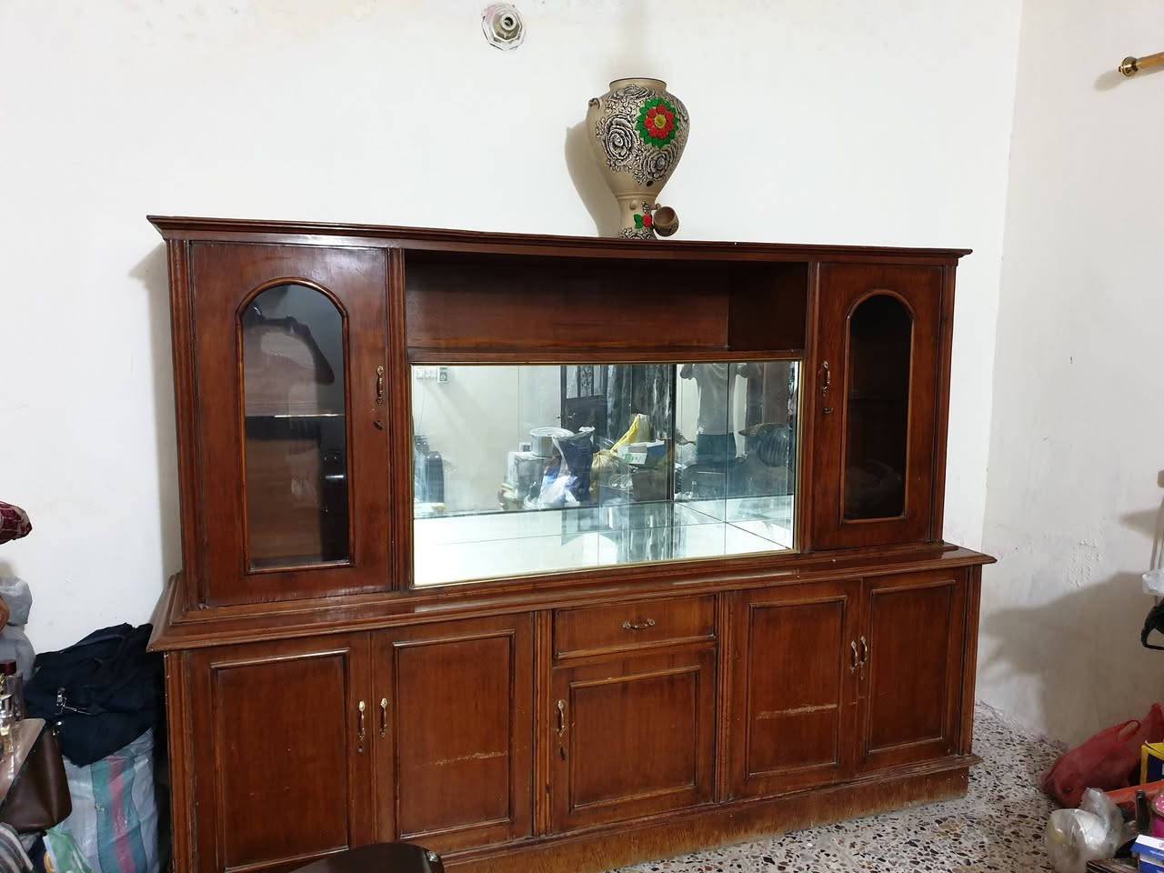 اخشاب صاج اصلي نظيفه مستعجل على البيع السعر اخو البلاش الي تفيده ***********

