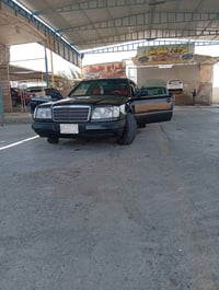 مرسيدس • ٣٢٠ ٦سلندر • موديل ١٩٩٠