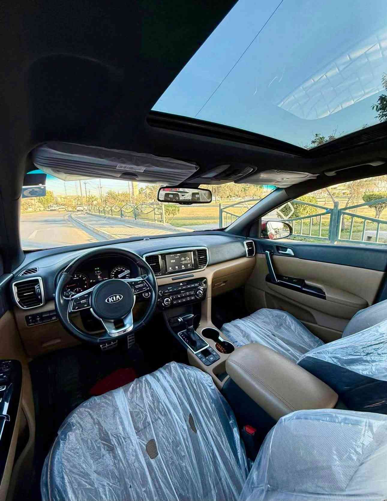 سبورتج جي تي لاين 2020 خليجي الدولية 

السيارة فول مواصفات معروفه الجيتي لاين 

صبغ دعاميه اماميه فقط 

مواصفات :

بانوراما - صندوق كهرباء - تشغيل عن بعد - كراسي كهرباء - كراسي جلد - شفتات ستيرن - شاشة كبيرة - ابل كار بلي - حساس امامي خلفي - محرك 2000 دوش المرغوب - هاند بربك كهربائي - قطعتين تبريد - ماشيه 96 الف  

بغداد الدورة
للاستفسار ***********
