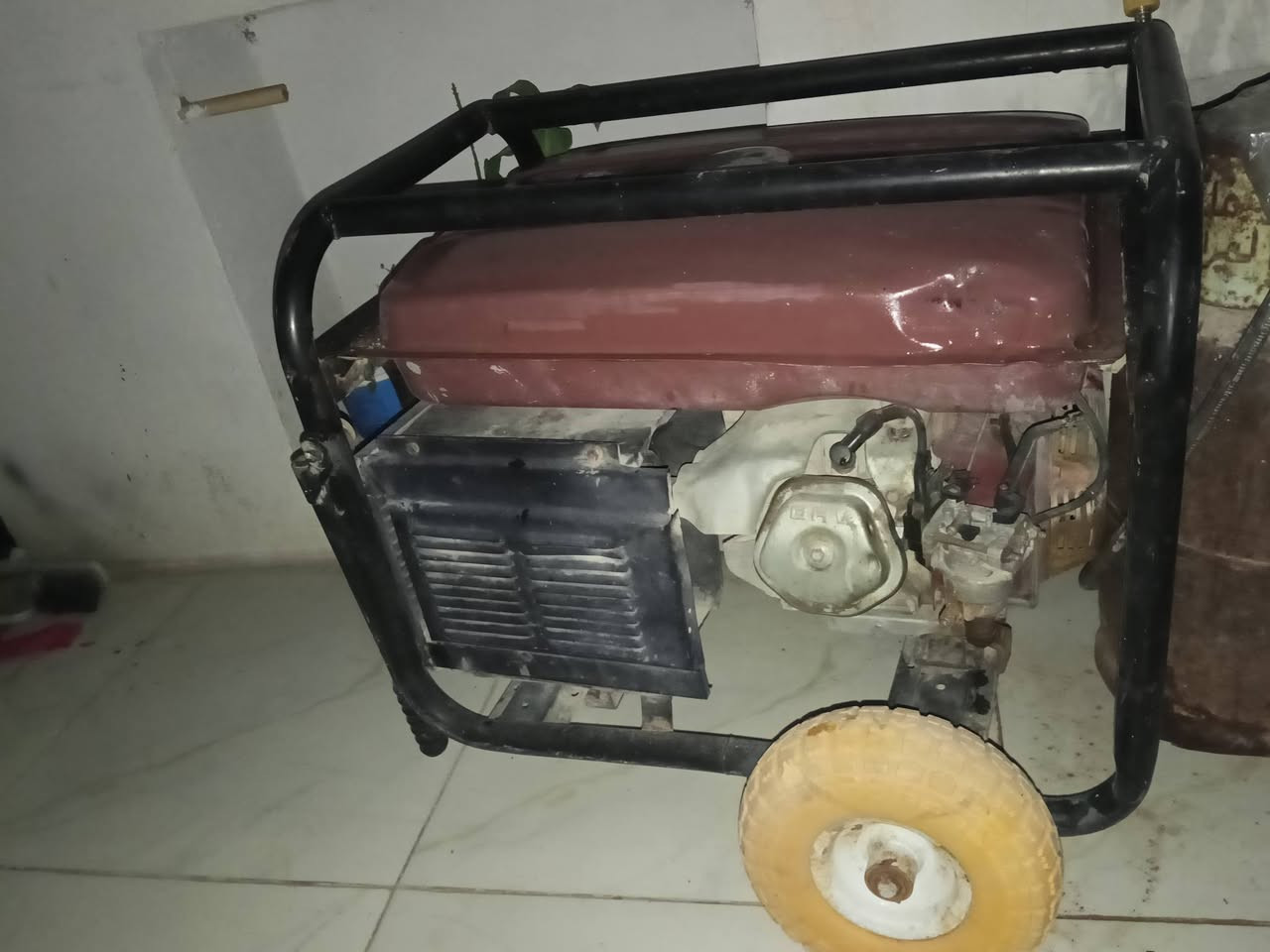 مولده للبيع عشرين انبير السعر 200 الف للتواصل ***********
