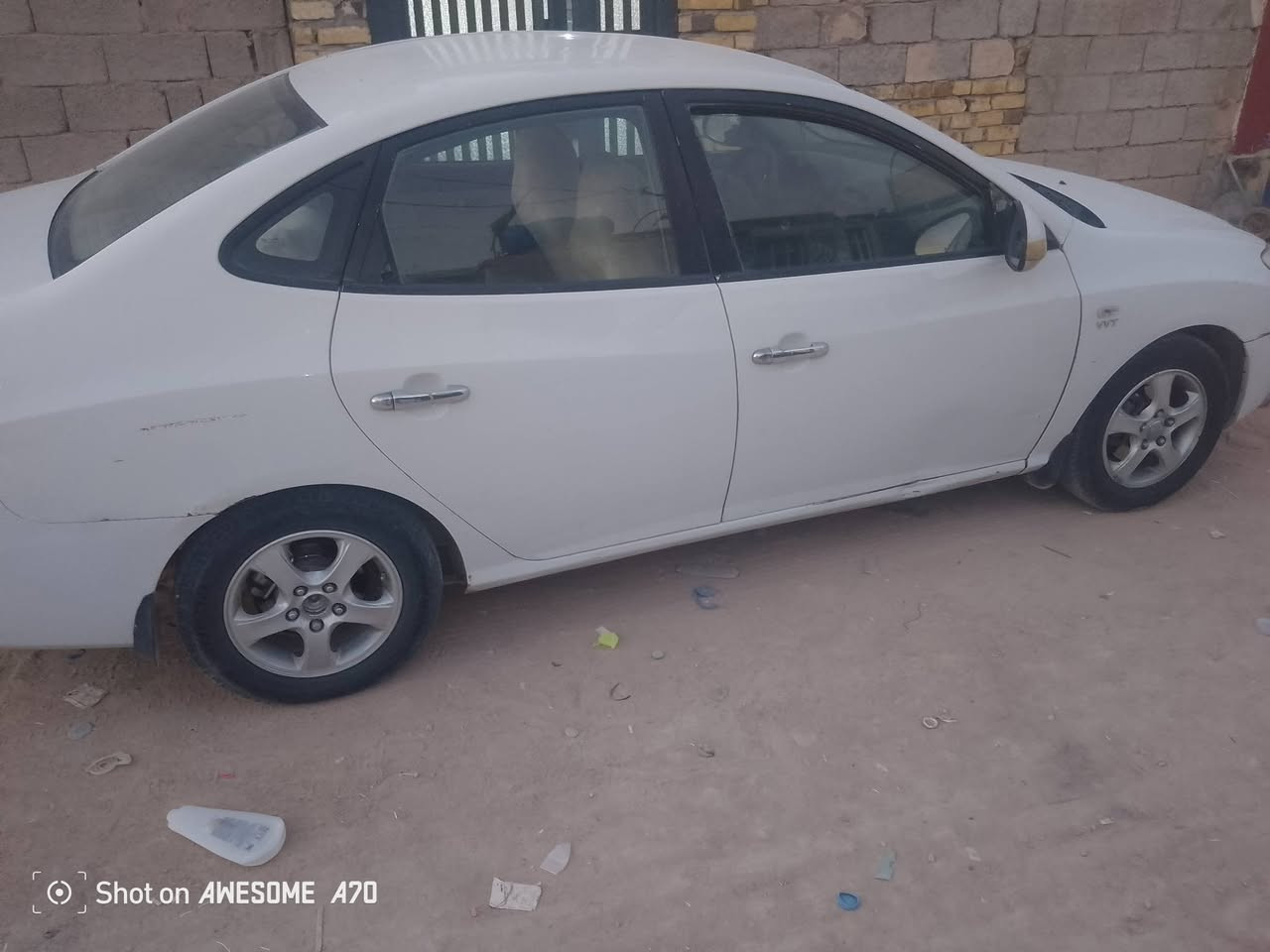السلام عليكم النترا 10 بيه جاملغ وبنديد سعره88 بيه مجال رقمي ***********

نص مكتوب في الصور:
- Shot on AWESOME A70