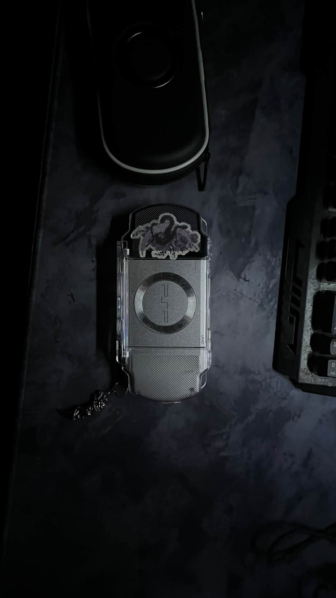 PSP2000 • مهكر • ٢٠+ لعبه
