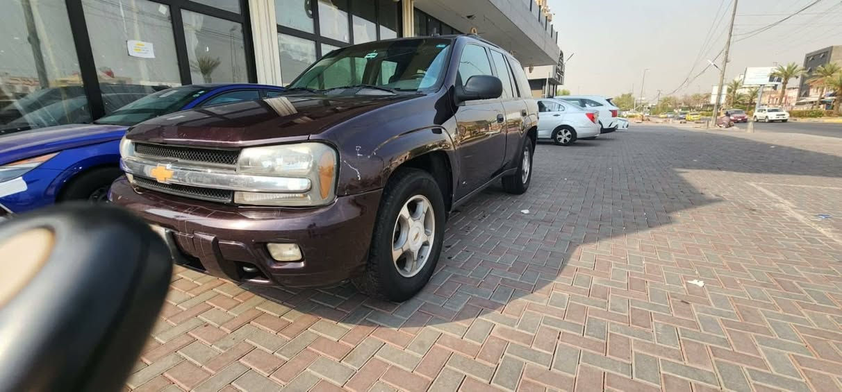 السلام عليكم 
ترل بلايزر 2008 وارد امريكي داخله كلين تايتل 
مكفولة من الصبغ والتبديل بيها بارد قليل 
السيارة جاهزة من كير ومحرك وحدادية وتبريد 
رقم السيارة صلاح الدين باسمي مشروع وطني 
 تحويل وين متحب 
مكاني بغداد جكوك 
السعر ٩٠ وبي مجال 
***********
