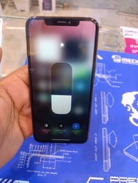 آيفون XS ماكس • ٢٥٦ • بطارية وشاشة مستبدلة