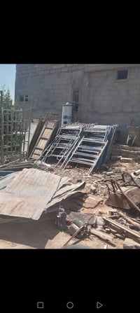 ابواب وشبابيك • بلاستك وحديد • عربين ٣