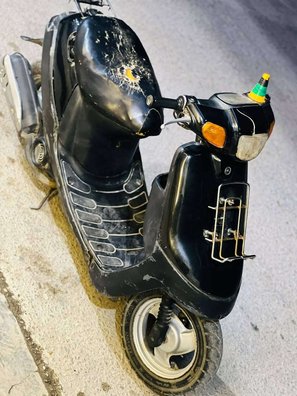 سلام عليكم دراجه بطه مديل 99شغاله فول واحد عله واحد كهربائيات شغاله مكينه ناعمه لا صوت روله ولا كير دراجه احلى من الصوره فقط صالنصه تجاريه مفتوحه مره وحده وبعدهي عل السحك يعني تجفيت جديد والسعر بلاش مال واحد متوازي على فلوس السعر 200 وبيه مجال للطيبين المكان كربلاء حي رمضان رقم الهاتف ***********
