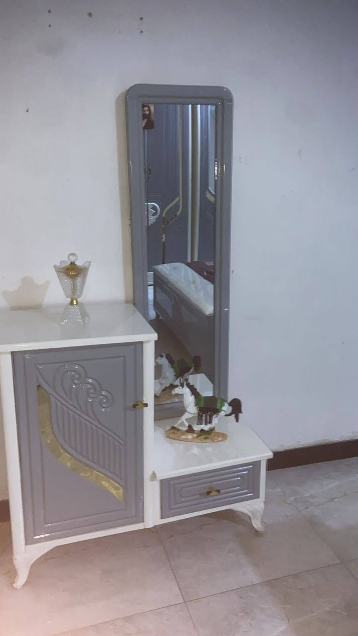 غرفة مستعملة شهر مليون و نص ***********
