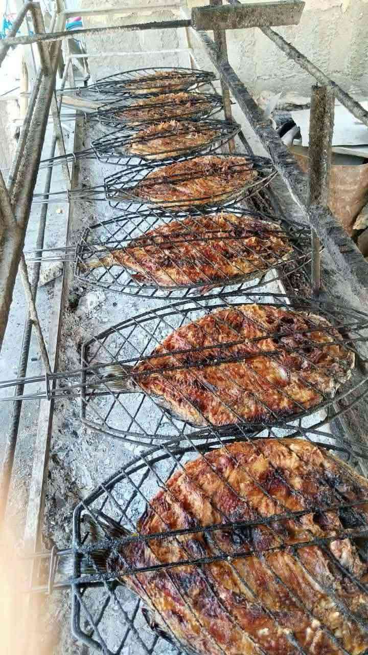 جمعتكم متكمل اله ويه علي المياحي  
سمك المسكوف والحي والدجاج  الطعم البغدادي الأصيل… يوصل لباب بيتك! 🏠🚗

🐟 سمك مسكوف — 7,500 د.ع
🐟 سمك حي طازج — 5,500 د.ع
🍗 دجاج حي طازج — 3,500 د.ع
🍗 صدر دجاج — 5,500 د.ع
🍗 أفخاذ طازة — 5,000 د.ع
🍗 أجنحة — 5,000 د.ع

━━━━━━━━━━━━━━

🚗💨 توصيل سريع داخل بسماية
💰 التوصيل 1,000 د.ع فقط

📞 للطلب والحجز:
***********
***********

✨ طازج • نظيف • سعر مناسب
🔥 علي المياحي — اطلب ودلل!

نص مكتوب في الصور:
- سمك حي سعر الكيلو 5500
