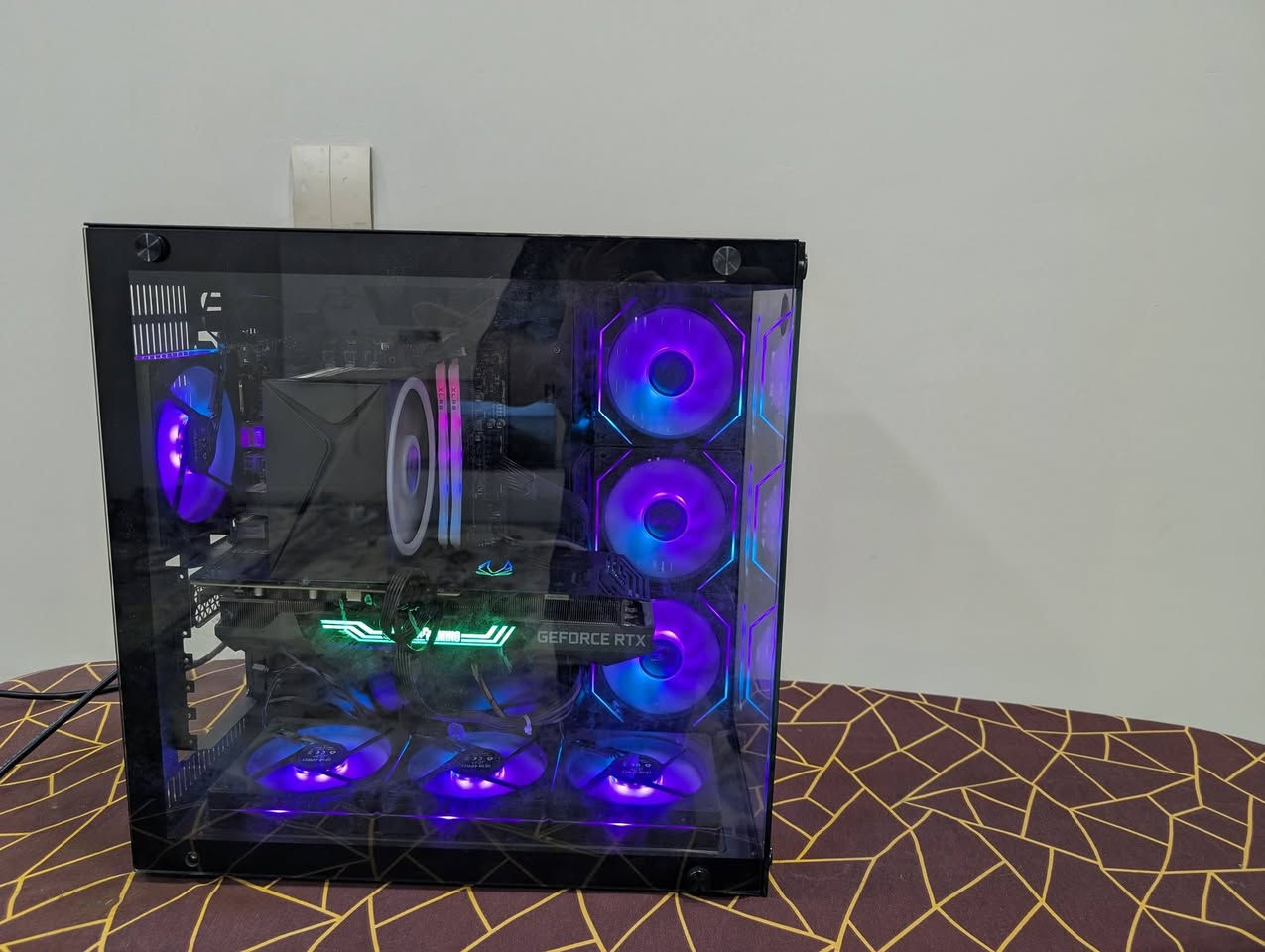 تشغل كل الألعاب 2k فريمات عاليه
CPU: CORE I5 12700KF
GPU: RTX 3070TI ZOTAC3X 
M.B: MSI B760M E GAMING 
RAM: 2×8GB DDR4 3200MHZ
SSD: 512GB M.2
PSU: AZZA 750W 80+
CASE: COOLMAN RGB
السعر خاص او وتساب
***********
