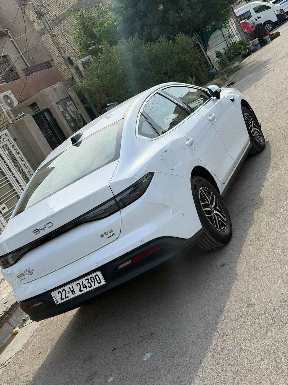 بي واي دي • ماكو تفاصيل
