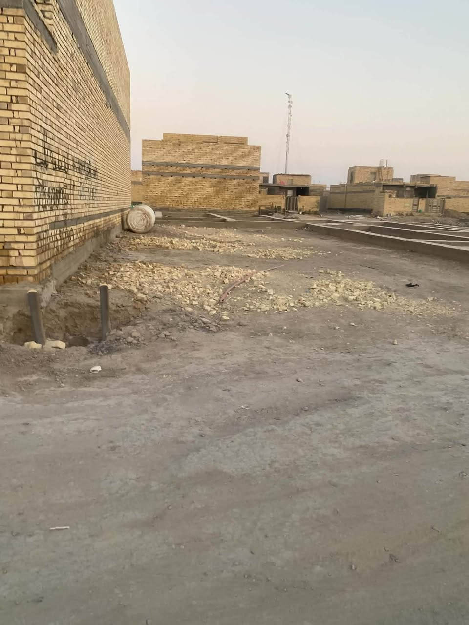 قطعه للبيع زراعي في الشموع رابع قطعه عن الطابو مساحة 220 متر مدفونه ومحدوله جاهز مكان مميزه

للأستفسار ***********

نستقبل عروض البيع والشراء
