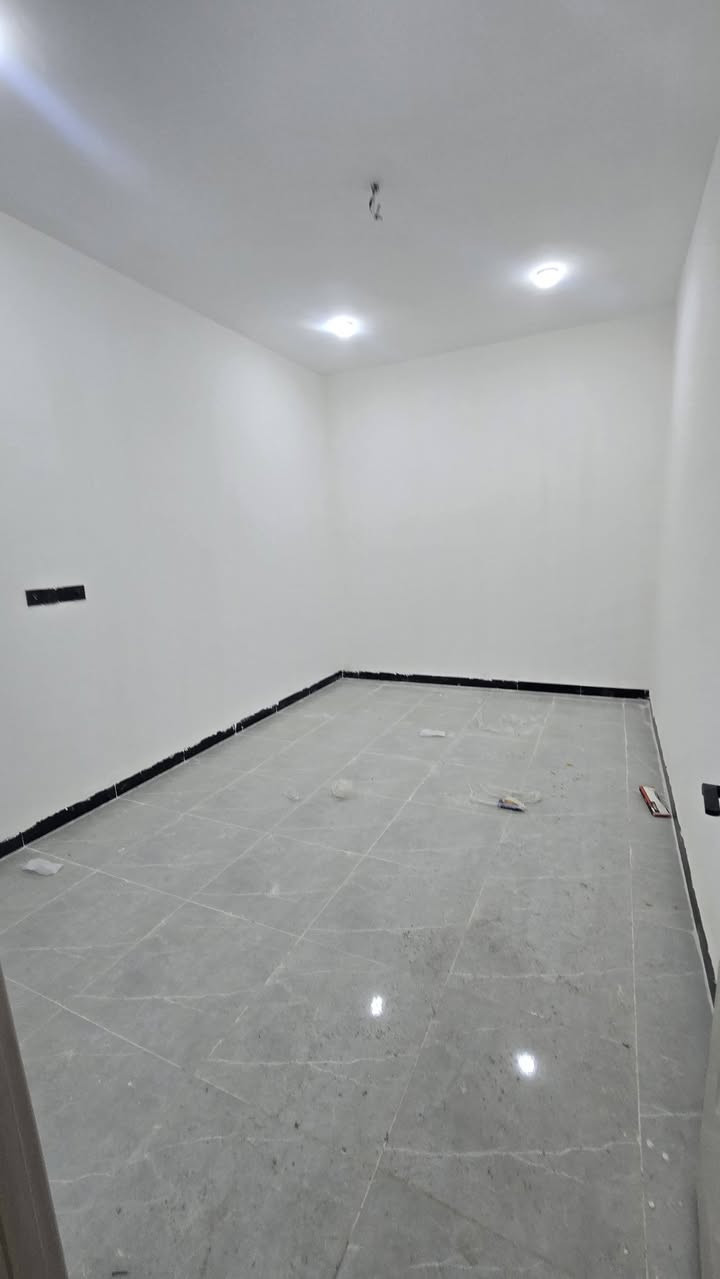 بيت البيع  زراعي سند 25
العنوان التقيه الثالثه داخل مجمع الروان النموذجي شارع 12
المساحه 120
 مربع 
الواجهه 13
النزال 26
البيت 
  غرفتين 
استقبال
صاله 
مطبخ 
مجمعات صحيه***********
واتساب ***********  مراجعه مكتب 🏢 العاصمة للعقارات والمقاولات العامه العنوان الديوانية ام الخيل ساحه الاحتفالاتقرب البلديه الجديده*********** واتساب
