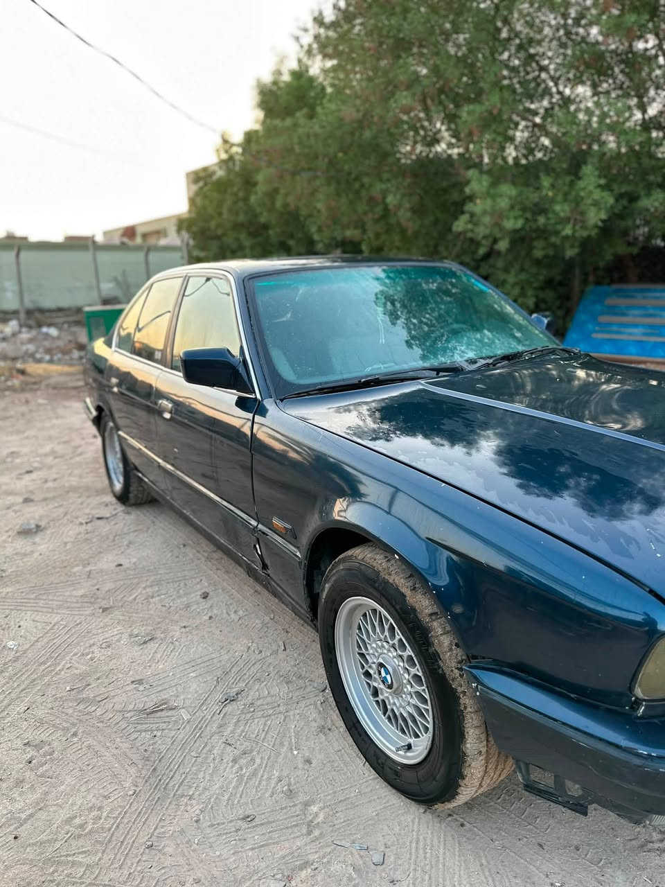 سلام عليكم شباب  BMW للبيع
535 اصل
مكينه  مفتوح  
كير اوتماتيك
مديل 1988
كهربائياته كله شغاله 
كشنات جلد بلادي 
جام كهرباء 

ويل خليه اصلي 
منضومه زنون جديده 
رقم بغداد  نكليزي بسمي شرط مداور
سعر خاص مكاني نجف 

الرقم ***********

او عالواتساب ***********

